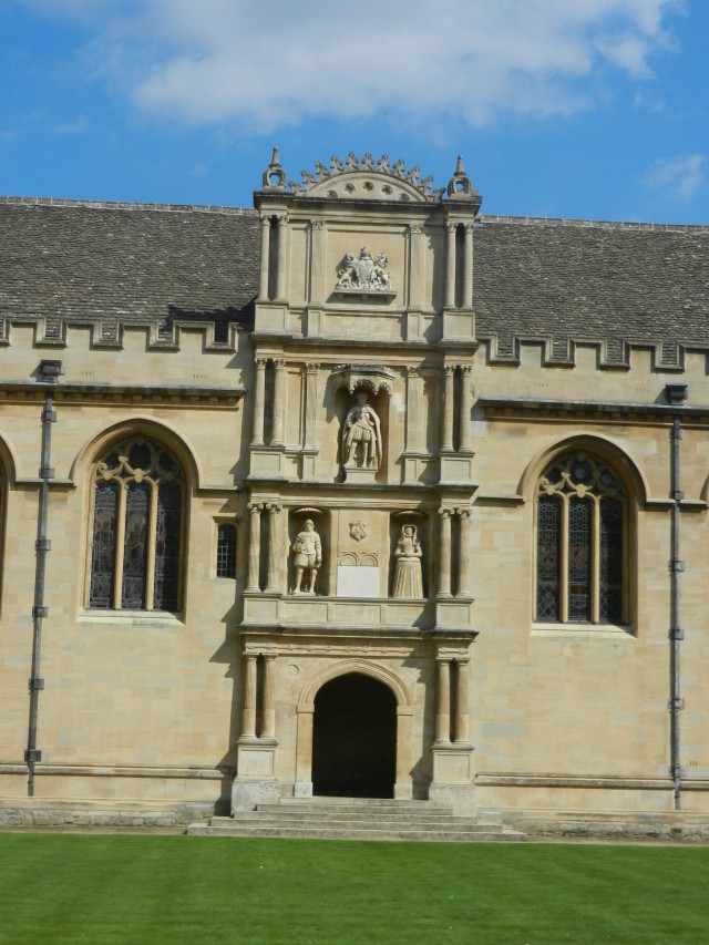 The formidable Wadham College, honoring King James I.